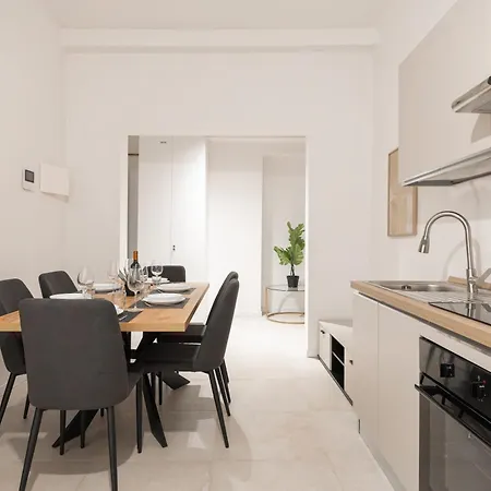 Apartment Malvasia Asinelli Tower View - Residenza Oberdan, Centre Bologna