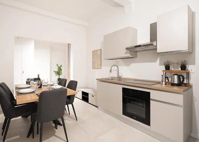 Malvasia Asinelli Tower View - Residenza Oberdan, Centre شقة