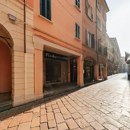 Malvasia Asinelli Tower View - Residenza Oberdan, Centre Appartamento *